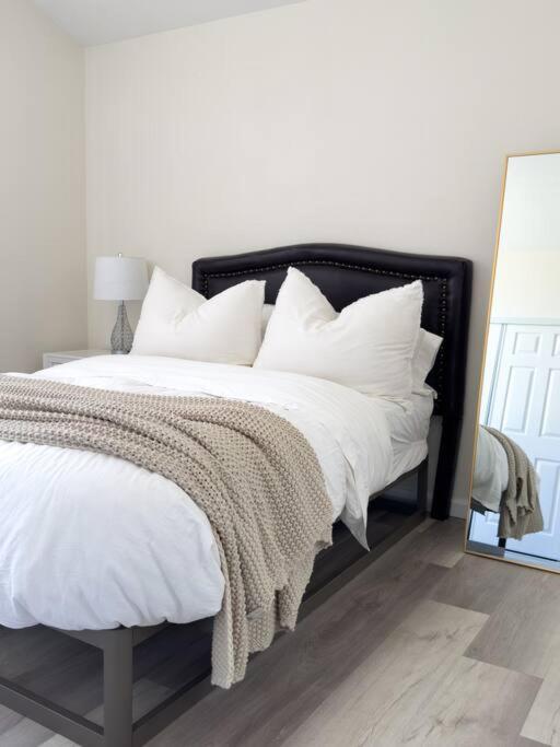 Modern Retreat 1 Mi. From Disney Anaheim Exterior photo